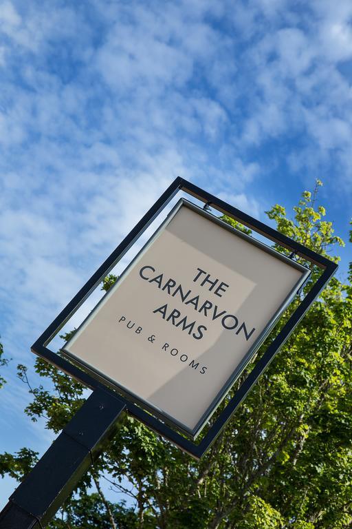Отель The Carnarvon Arms Ньюбери Экстерьер фото